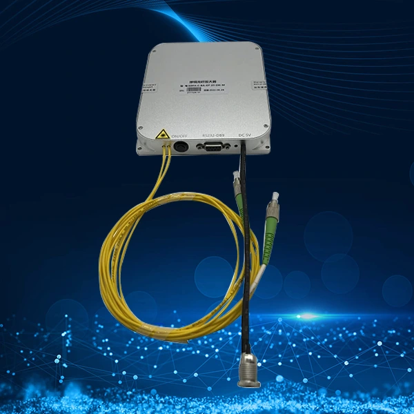 Fiberoptisk forsterker
